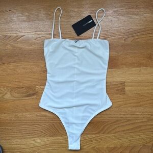 FASHION NOVA SQUARE NECK BODYSUIT